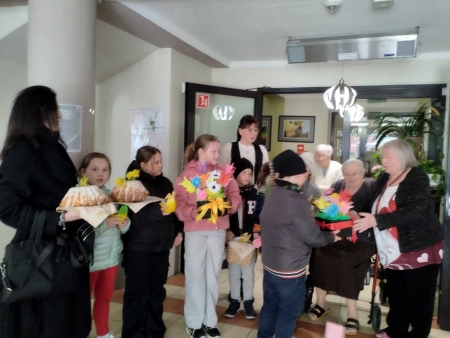 8 kwietnia 2025 Świąteczna wizyta w Domu Pomocy Społecznej nr 2 w Sosnowcu