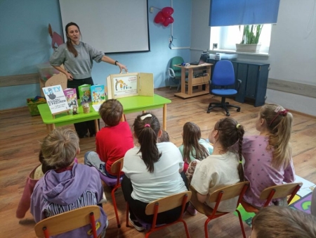 Ogólnopolska Akcja Czytelnicza ''Luty z Cukierkiem - książki z pazurem''