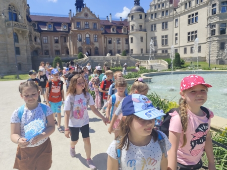 Wycieczkę do zamku w Mosznej